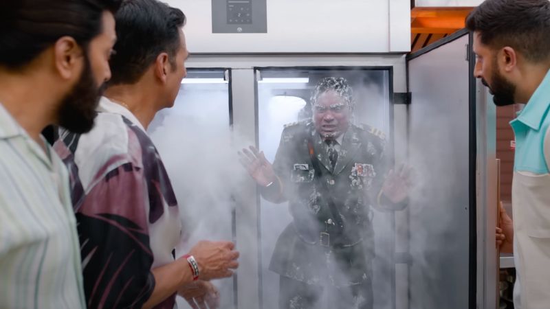 Housefull 5 Movie Review: It delivers a wild, confusing plot packed with over-the-top comedy. Despite its complexity, the film forces laughs through sheer chaos and energy.